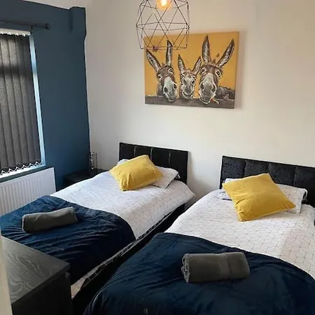 Luxury Accommodation. Wallasey Exterior photo