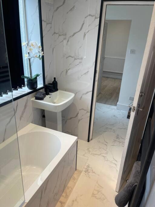 Luxury Accommodation. Apartment