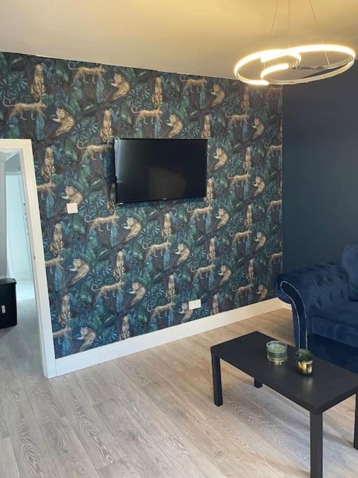 Luxury Accommodation. * Wallasey